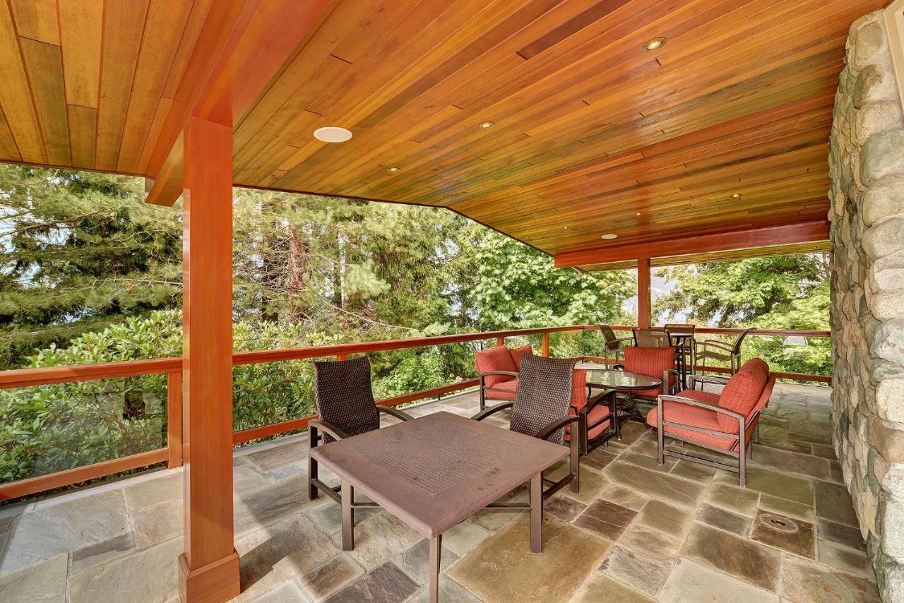 Oceanside Lodge Saanich Inlet North Saanich Экстерьер фото