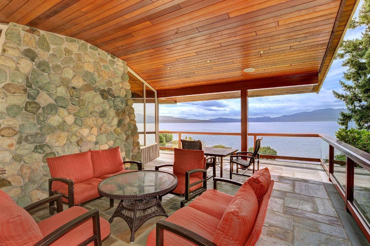 Oceanside Lodge Saanich Inlet North Saanich Экстерьер фото