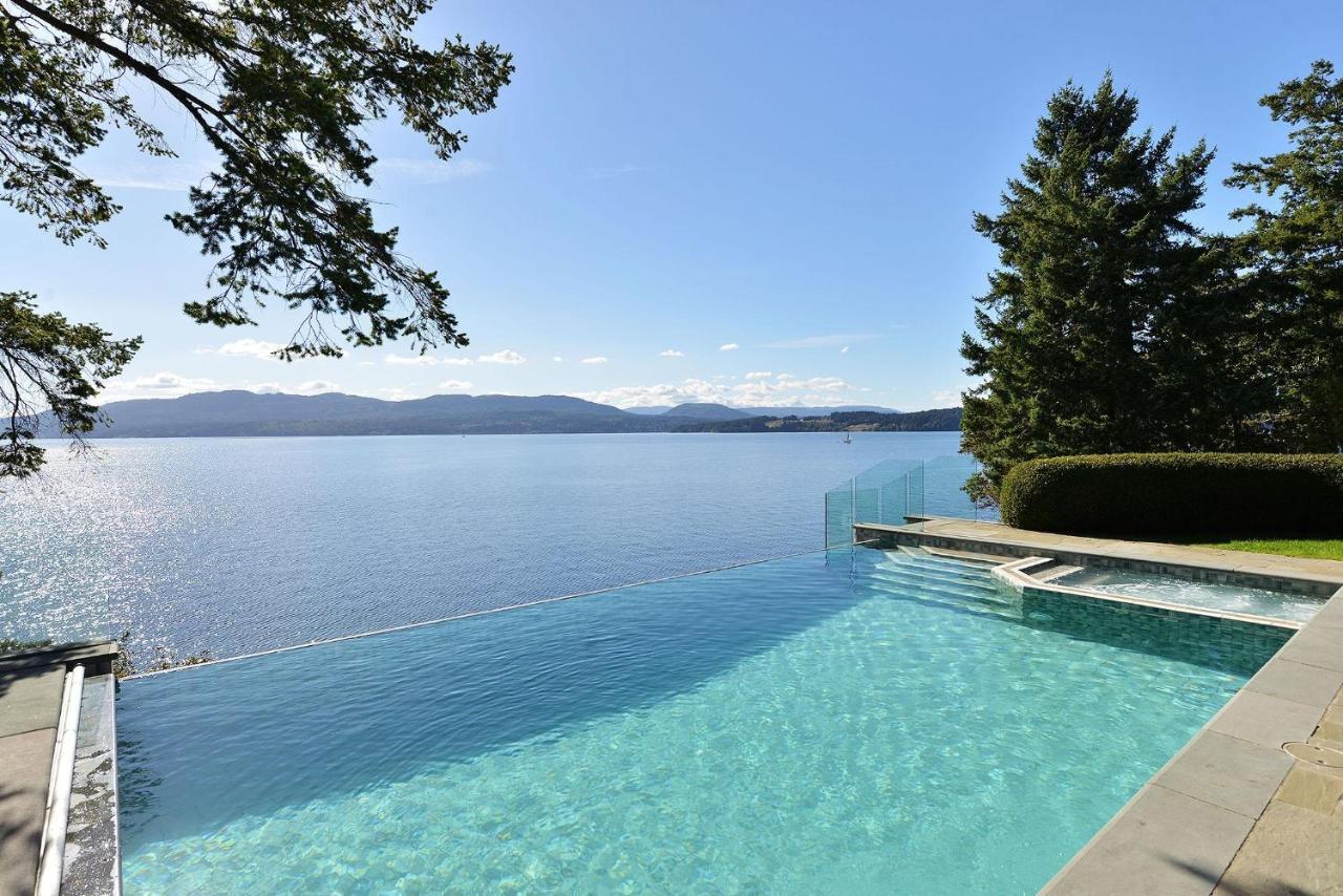 Oceanside Lodge Saanich Inlet North Saanich Экстерьер фото